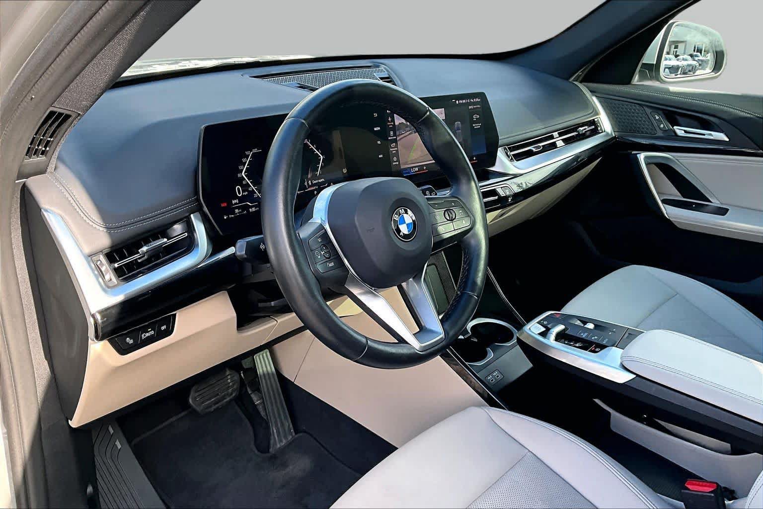 Used 2023 BMW X1 xDrive28i w/ Convenience Package AWD/4WD image 18