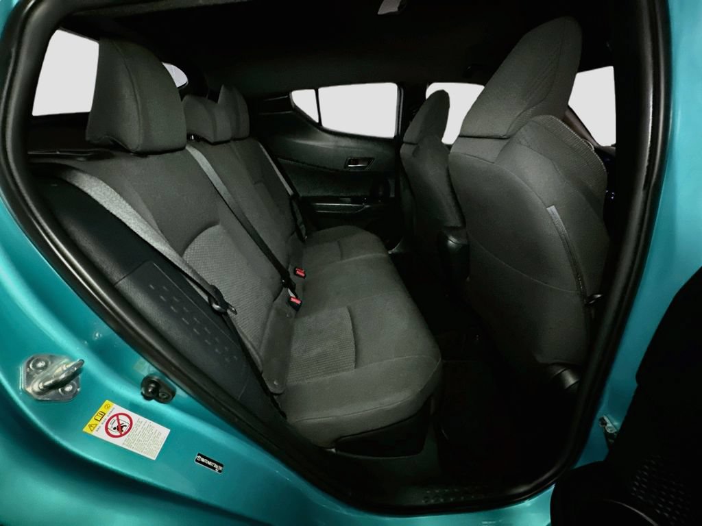 Used 2018 Toyota C-HR XLE FWD image 35