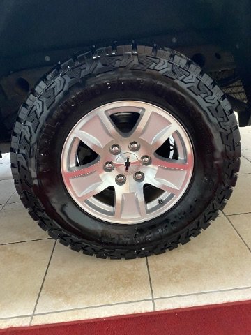 Used 2018 Chevrolet Silverado 1500 LTZ image 35