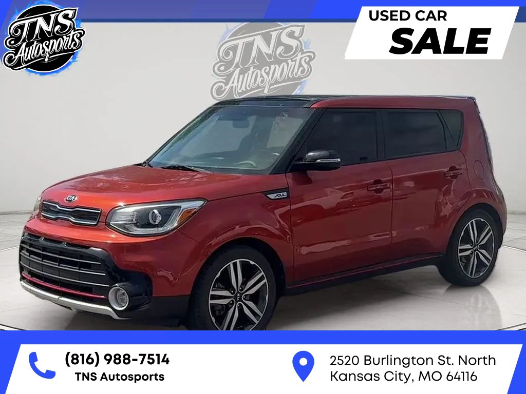 Used 2018 Kia Soul ! w/ Tech Package FWD image 1