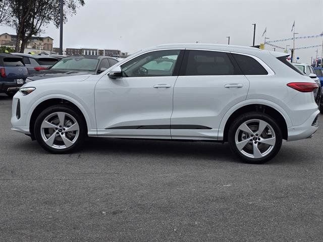 Used 2025 Audi Q5 Premium Plus w/ Premium Plus image 36