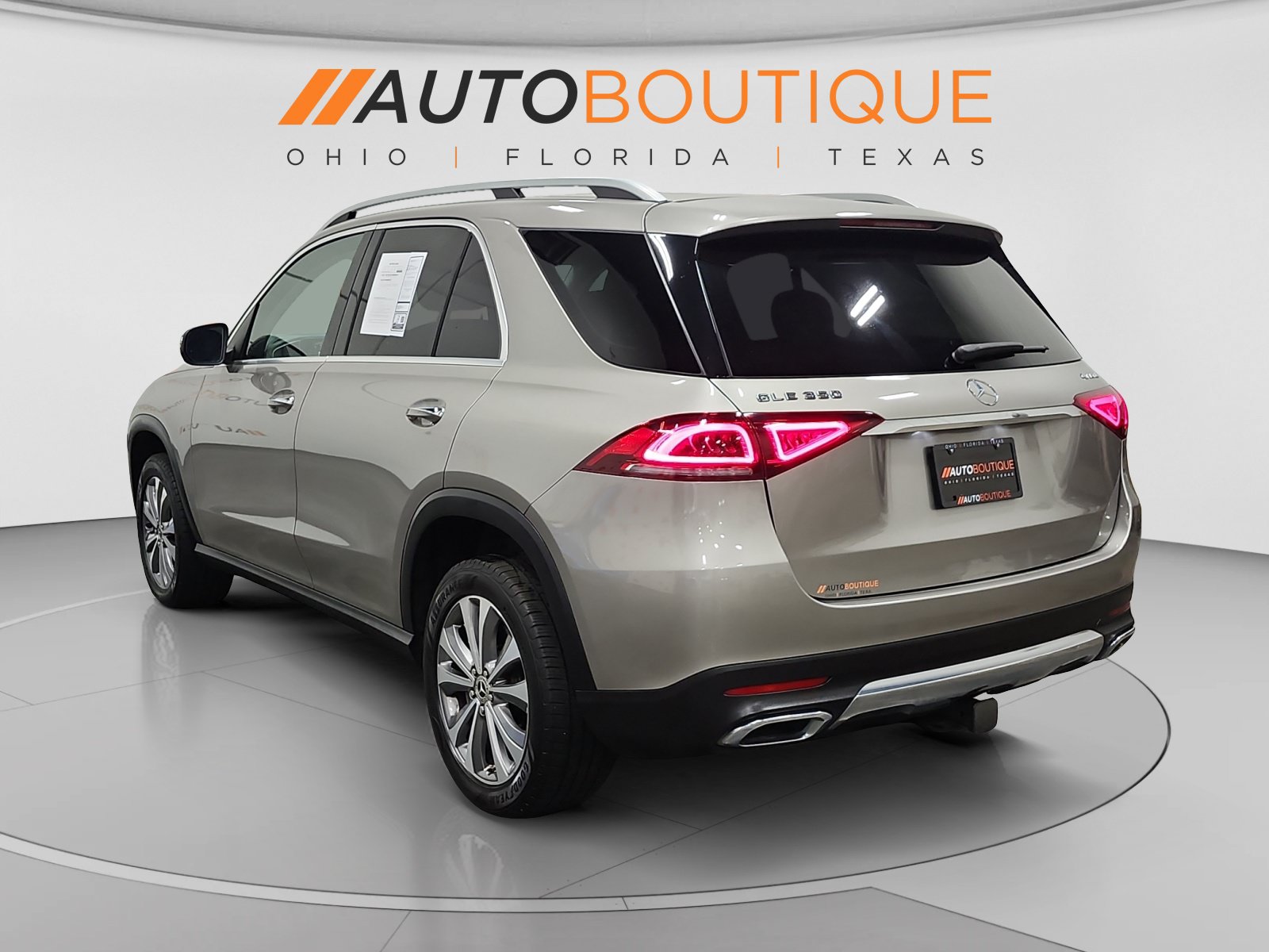 Used 2020 Mercedes-Benz GLE 350 4MATIC image 3