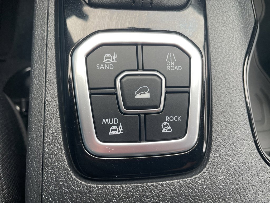 New 2026 Nissan Frontier SV image 20