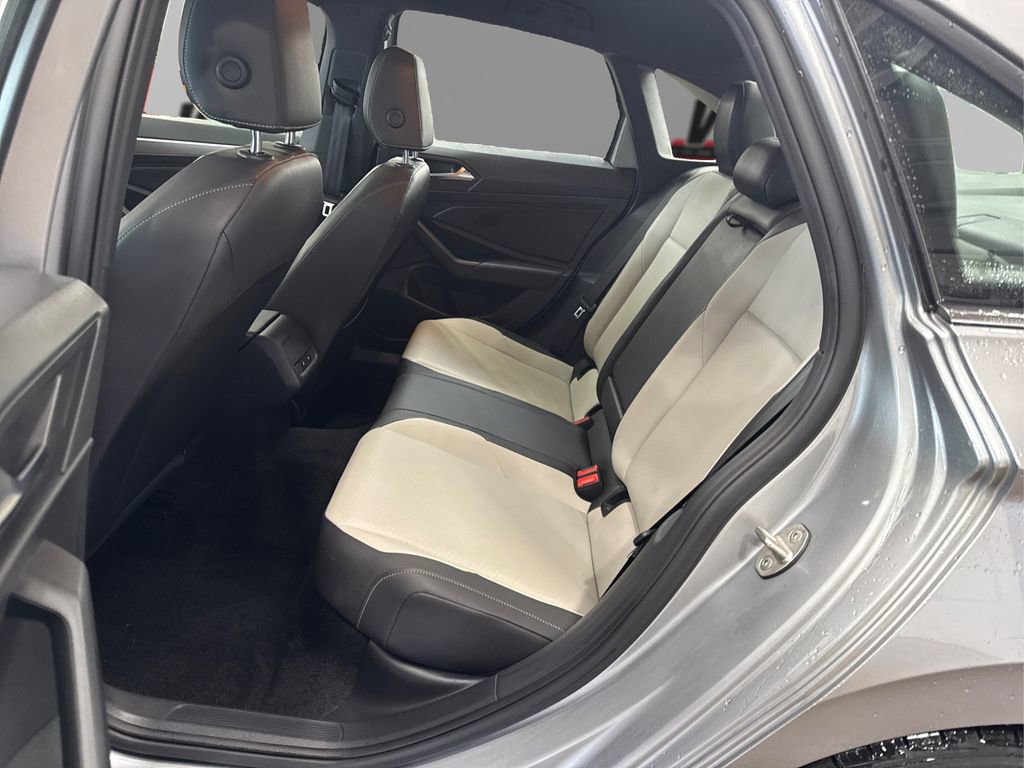 Used 2020 Volkswagen Jetta R-Line w/ R-Line Cold Weather Package image 10