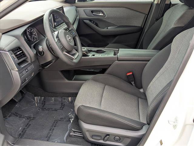 Certified 2023 Nissan Rogue SV FWD image 15
