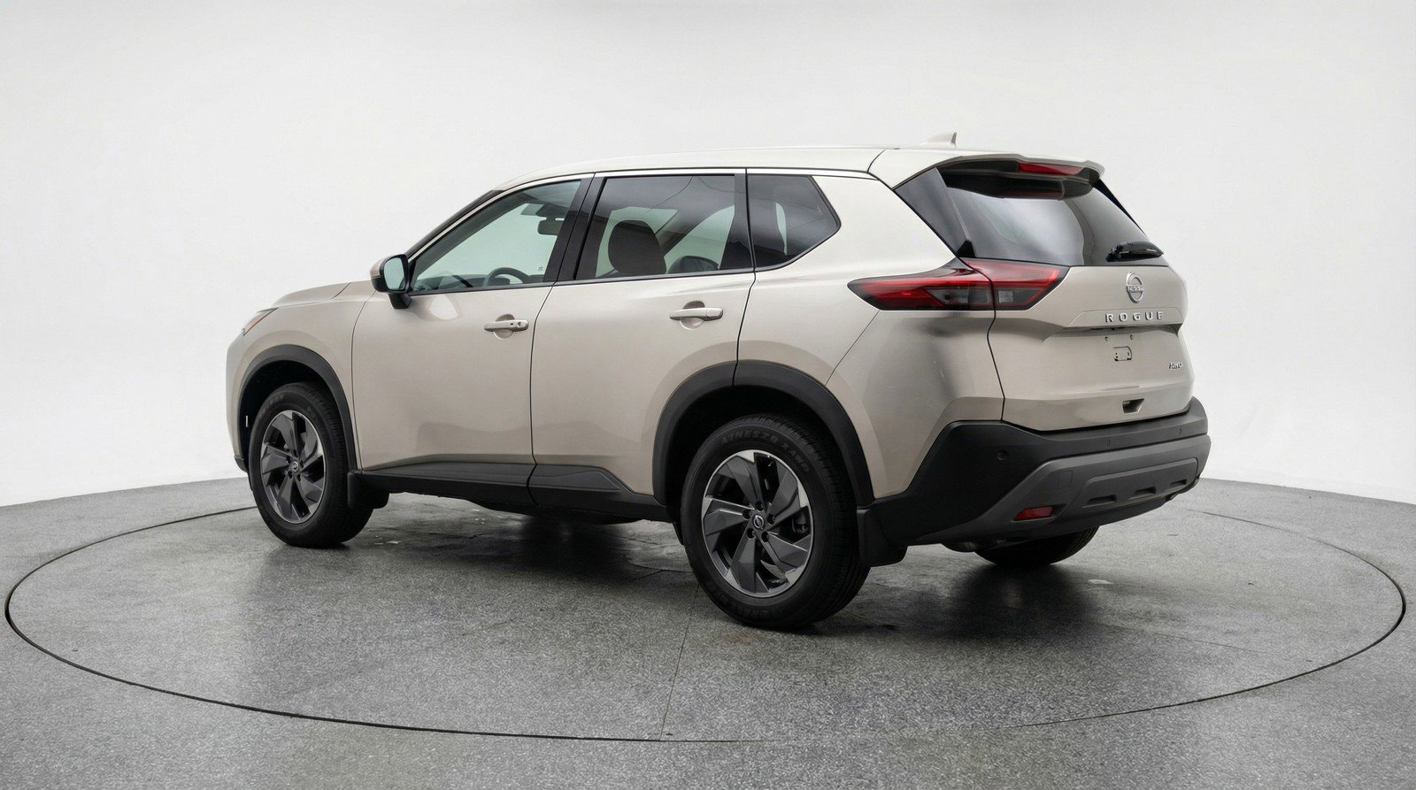Used 2025 Nissan Rogue SV image 6