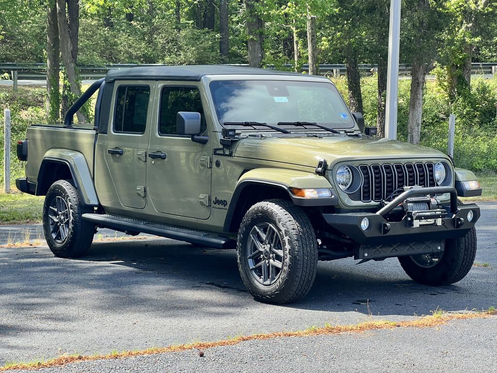 Certified 2025 Jeep Gladiator Sport