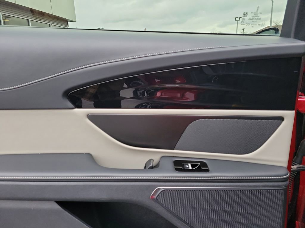 Certified 2024 Lincoln Nautilus Reserve image 14