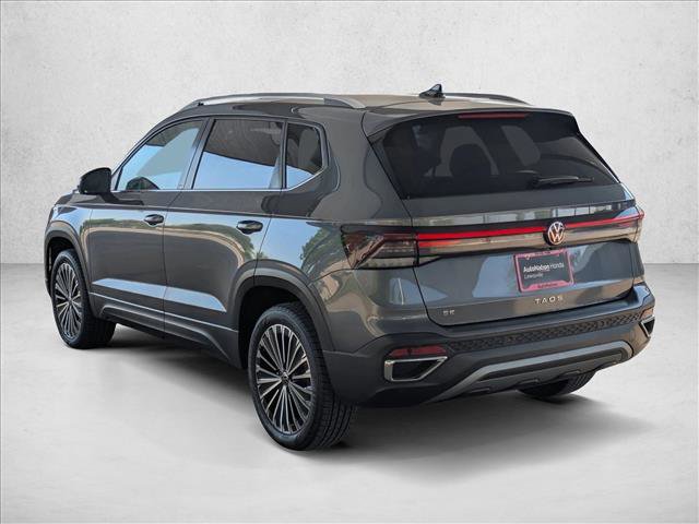 Used 2025 Volkswagen Taos SE image 8