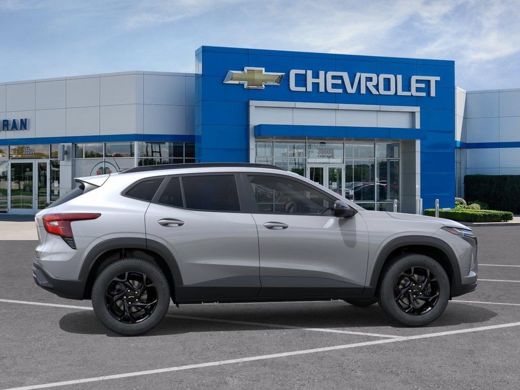New 2026 Chevrolet Trax LT w/ Driver Confidence Package FWD image 5