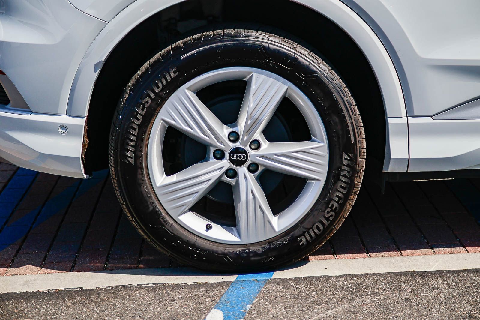 Certified 2023 Audi Q4 e-tron Premium Plus w/ Premium Plus image 9