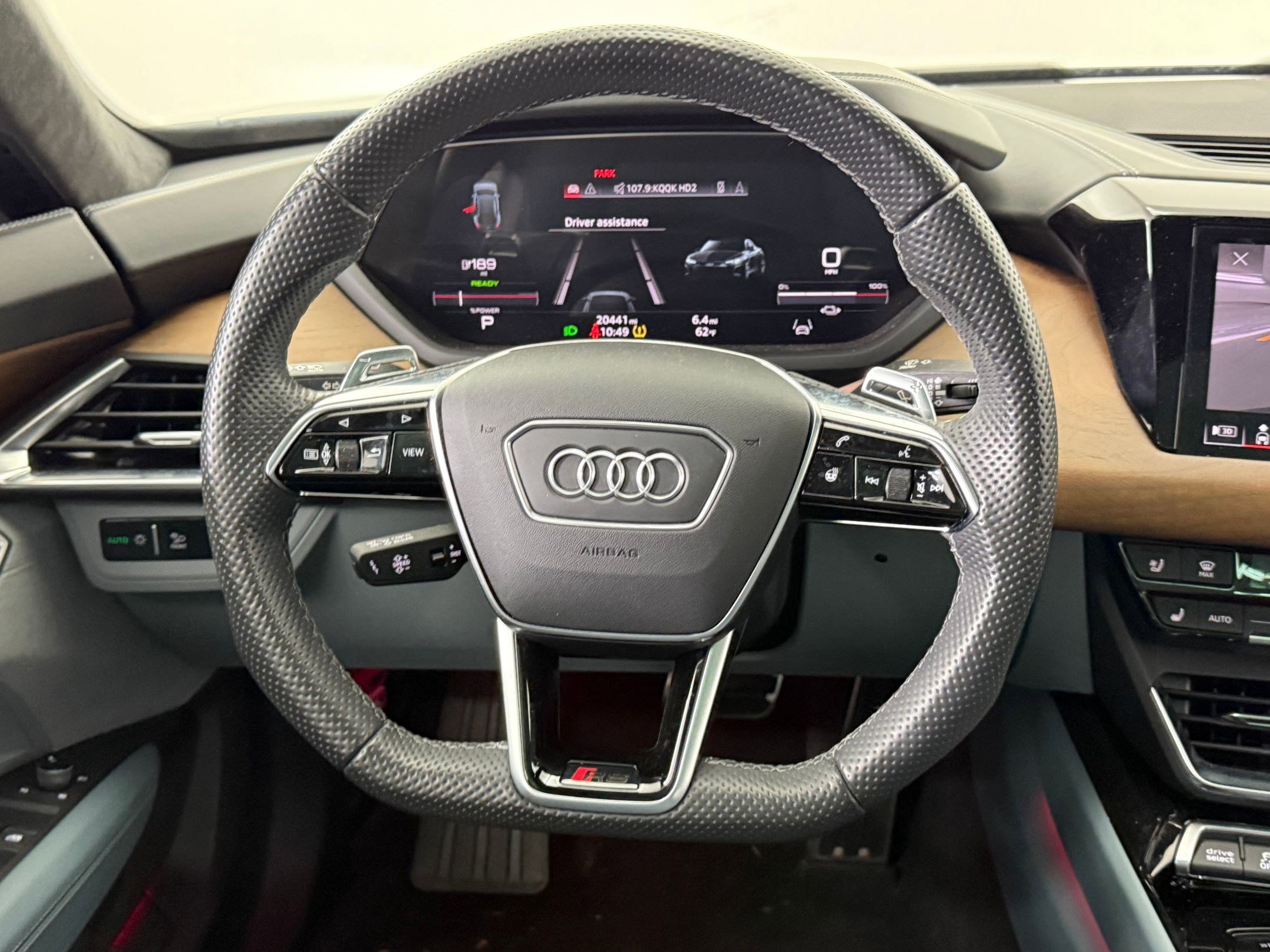 Used 2022 Audi RS e-tron GT image 18