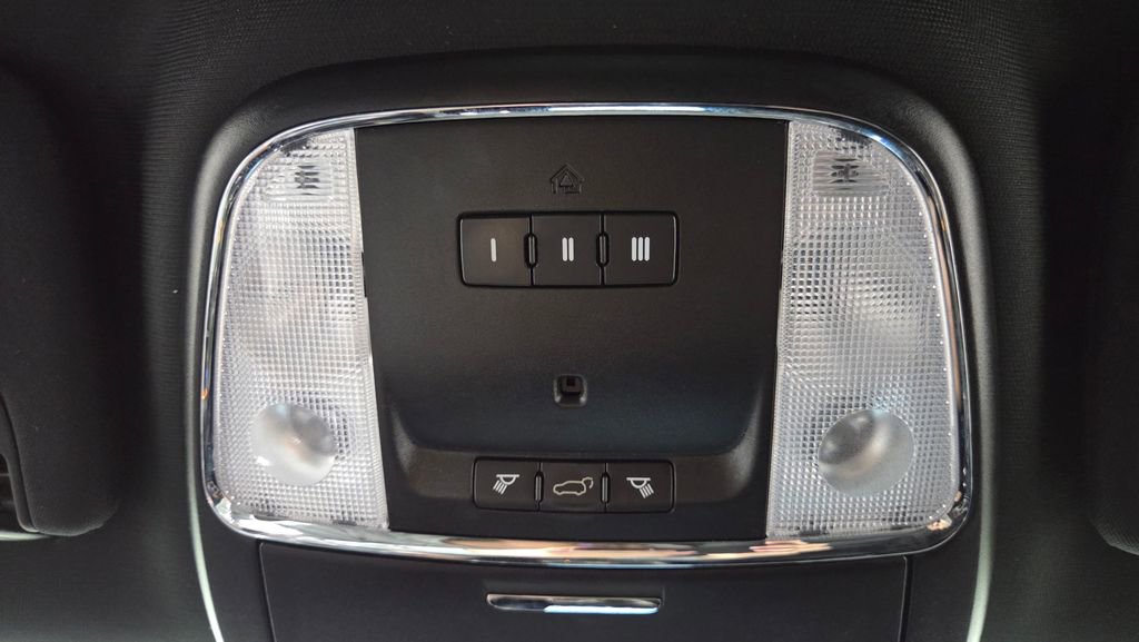 Used 2019 Jeep Grand Cherokee Limited w/ Trailer Tow Group IV AWD/4WD image 30