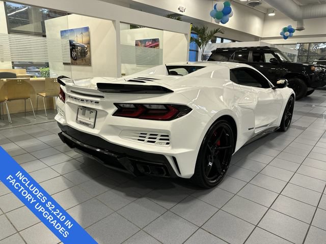 Used 2025 Chevrolet Corvette E-Ray AWD/4WD image 36