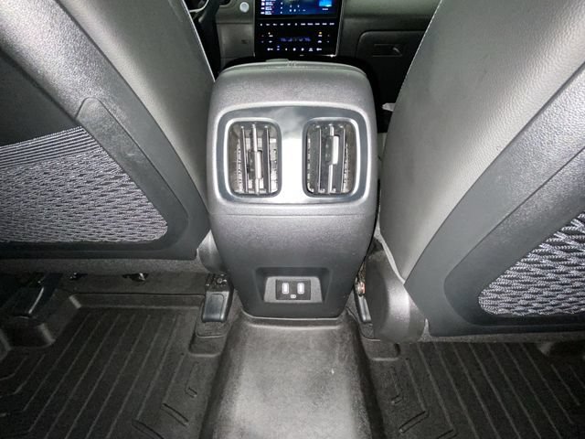Used 2023 Hyundai Santa Cruz Limited AWD/4WD image 29