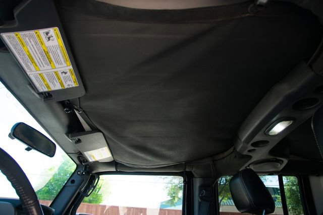 Used 2009 Jeep Wrangler Unlimited Rubicon w/ Dual Top Group image 18