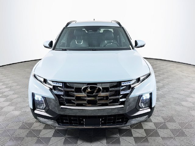 Used 2023 Hyundai Santa Cruz Limited AWD/4WD image 2