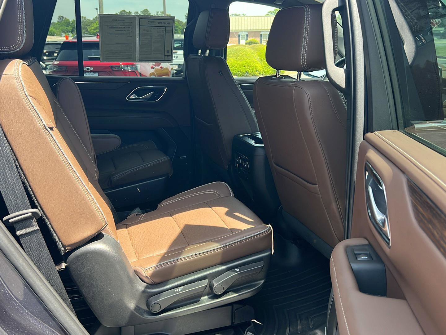 Used 2022 Chevrolet Tahoe High Country image 14