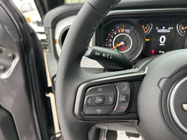 New 2025 Jeep Gladiator Sport AWD/4WD image 22