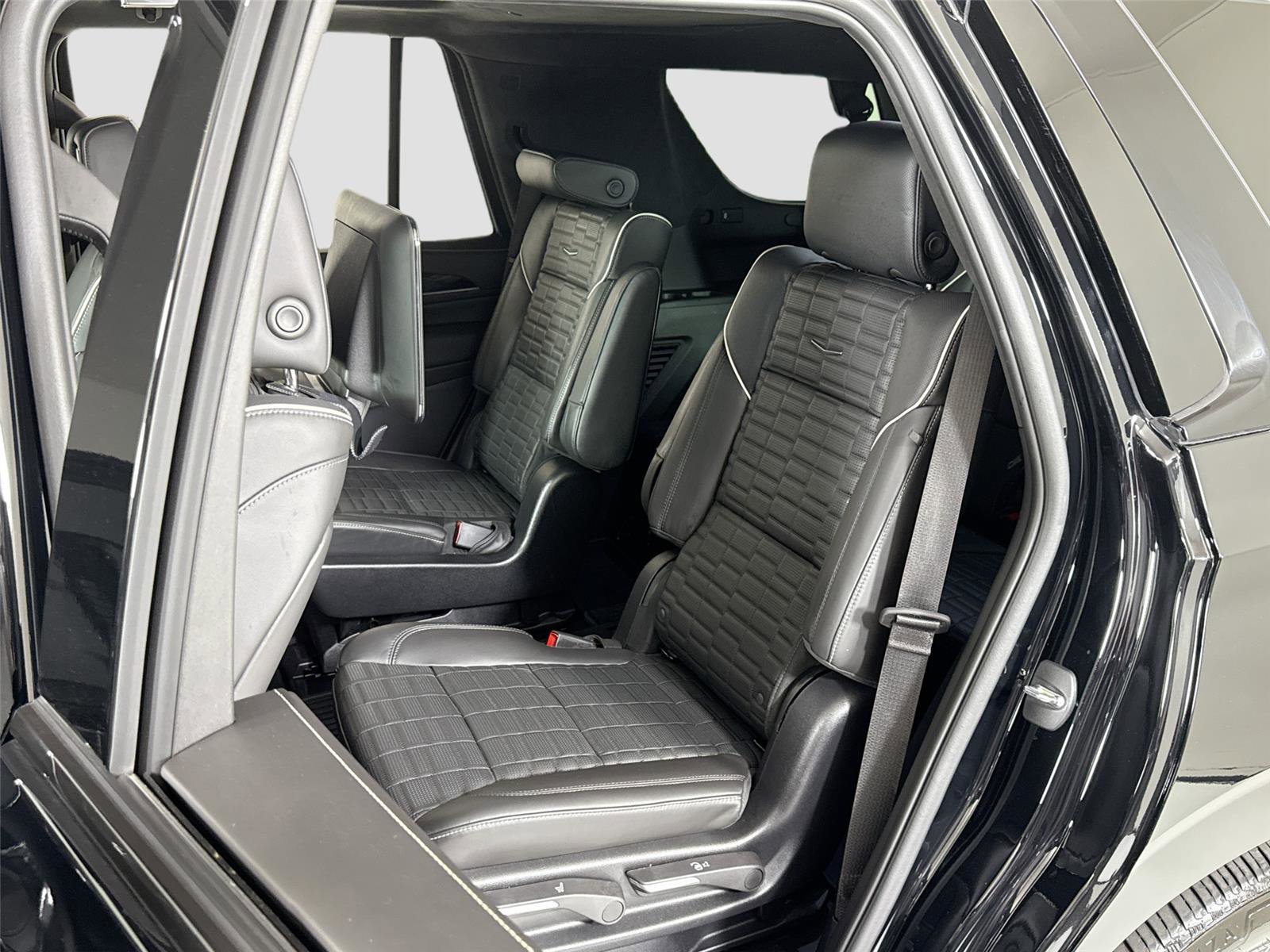 Used 2023 Cadillac Escalade V w/ LPO, Floor Liner Package image 25