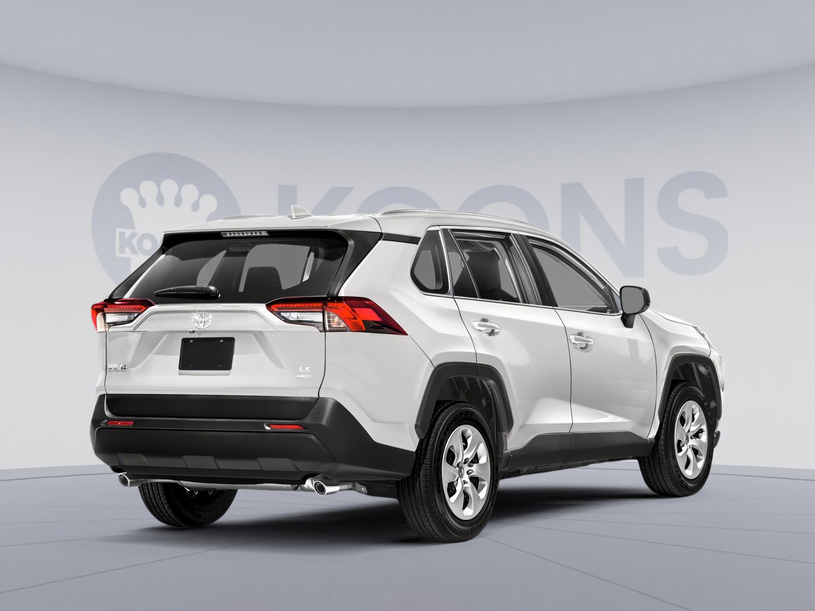 Used 2020 Toyota RAV4 LE FWD image 2