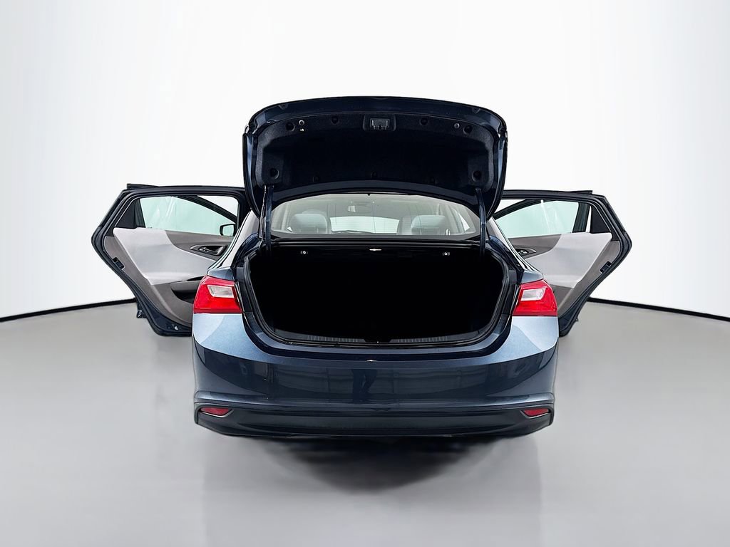Used 2021 Chevrolet Malibu LS FWD image 19