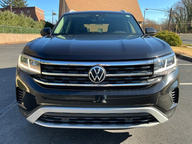 Used 2021 Volkswagen Atlas SEL image 2