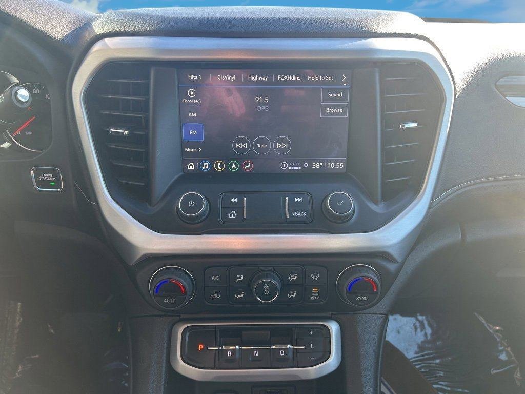 Used 2023 GMC Acadia SLT image 16