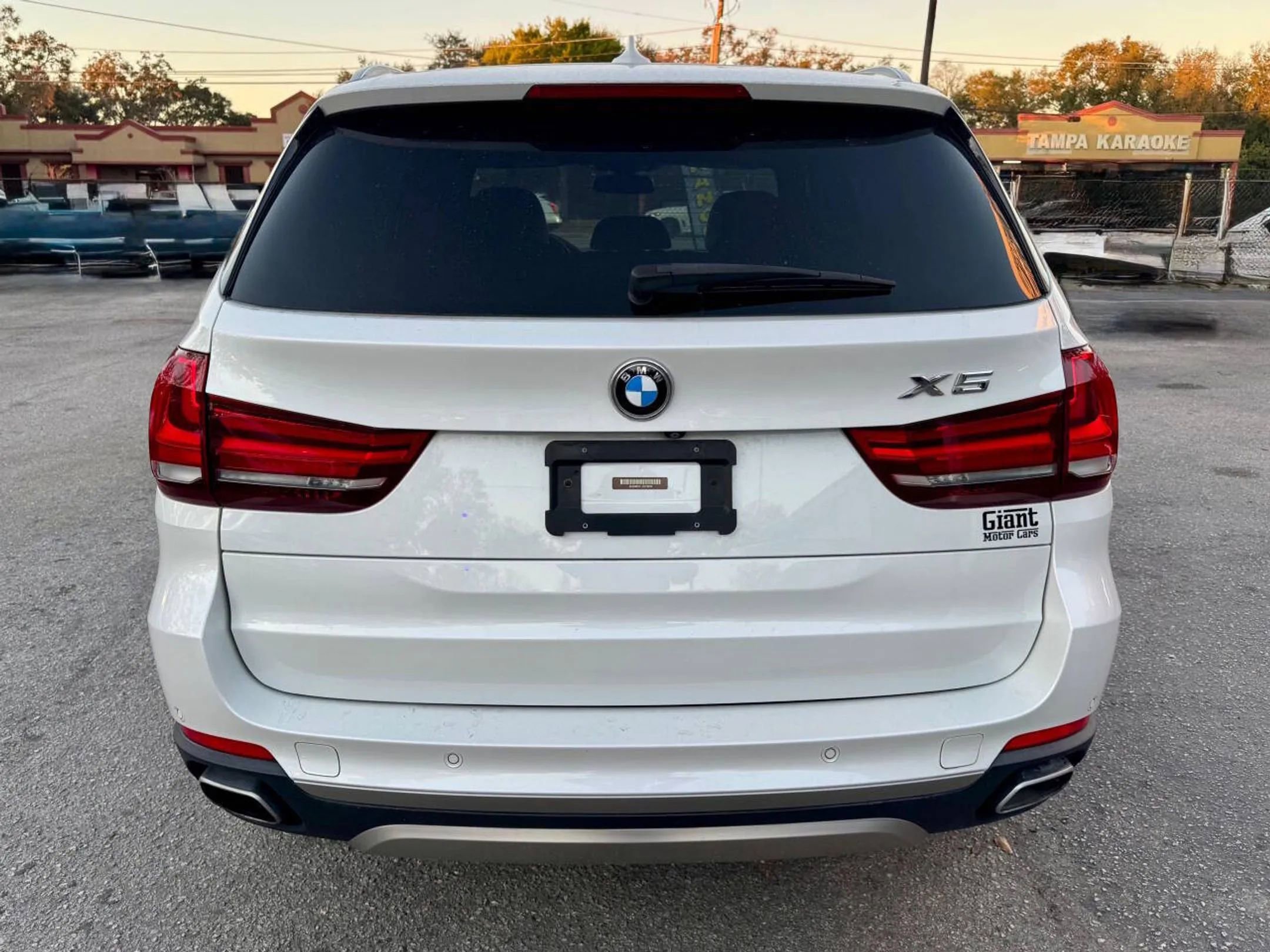 Used 2018 BMW X5 sDrive35i w/ M Sport Package image 9