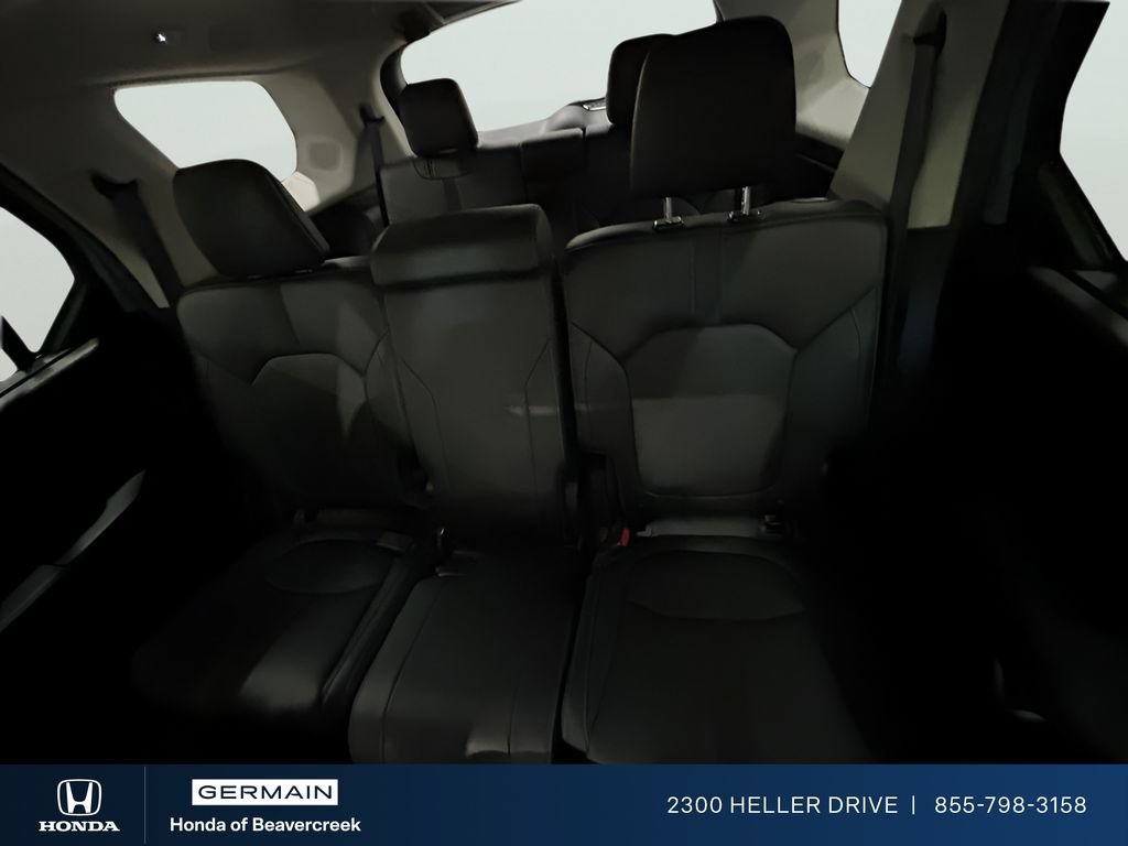 Certified 2025 Honda Pilot Touring image 23