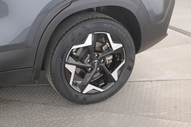 Used 2024 Kia Seltos EX AWD/4WD image 14