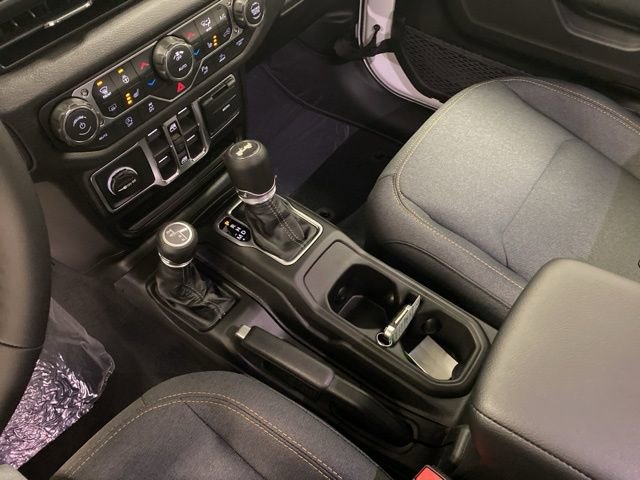 Used 2026 Jeep Wrangler Unlimited Sport AWD/4WD image 13