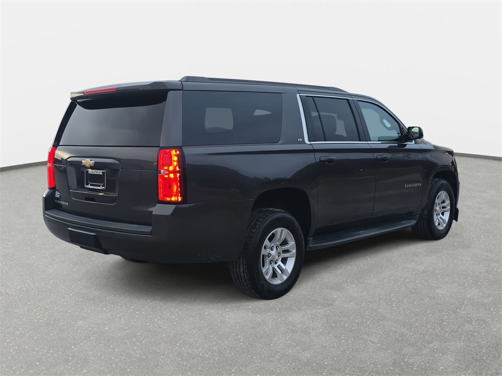 Used 2017 Chevrolet Suburban LT image 5
