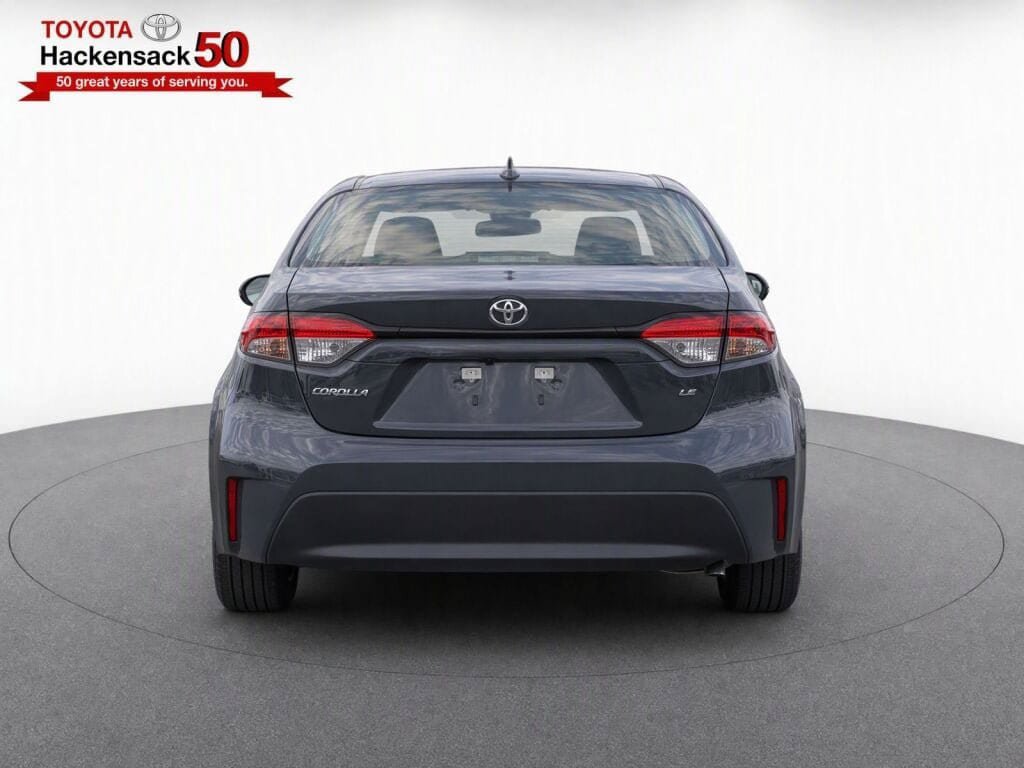 Used 2025 Toyota Corolla LE FWD image 7