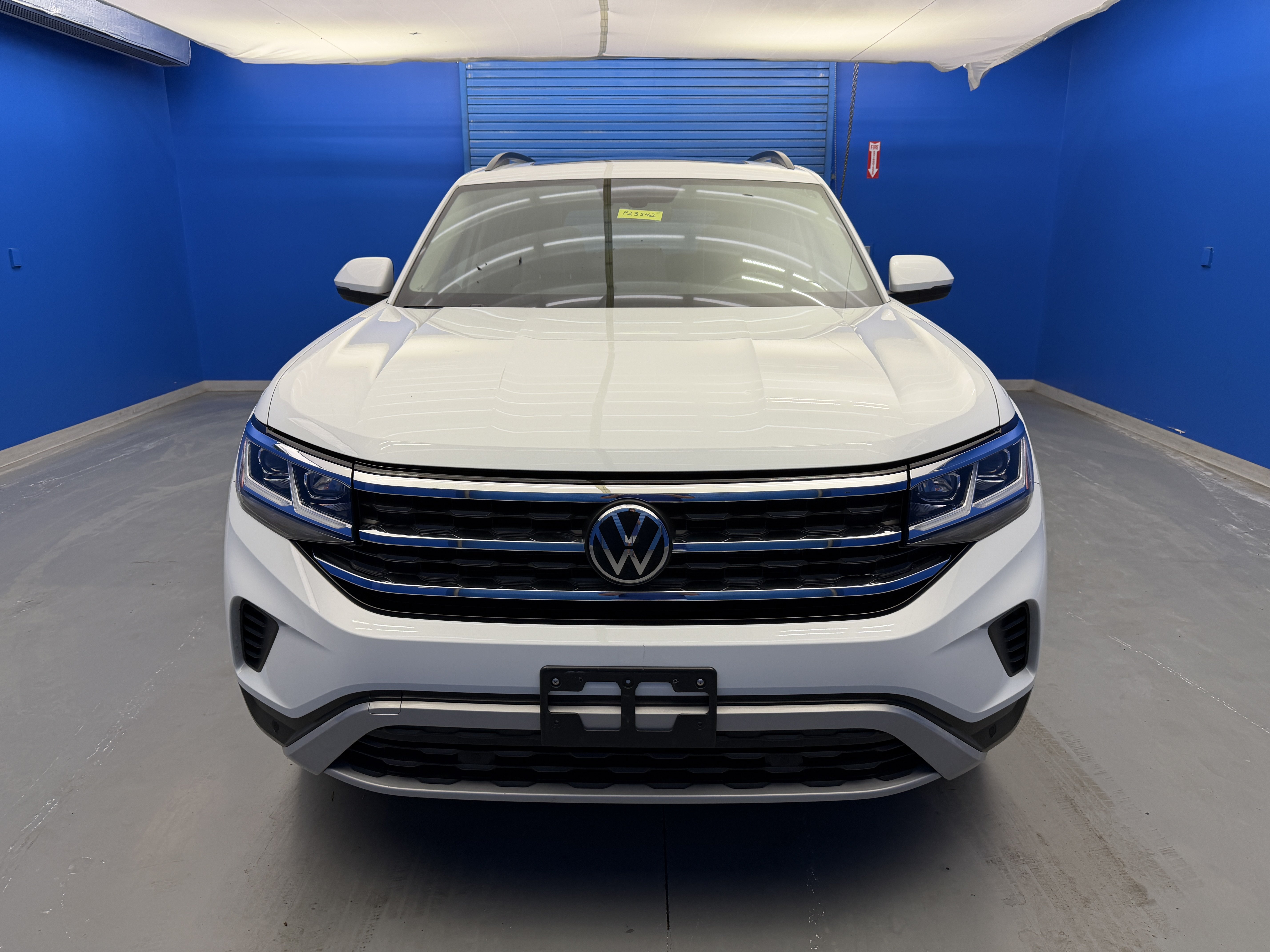 Certified 2023 Volkswagen Atlas SE w/ Panoramic Sunroof Package FWD image 3