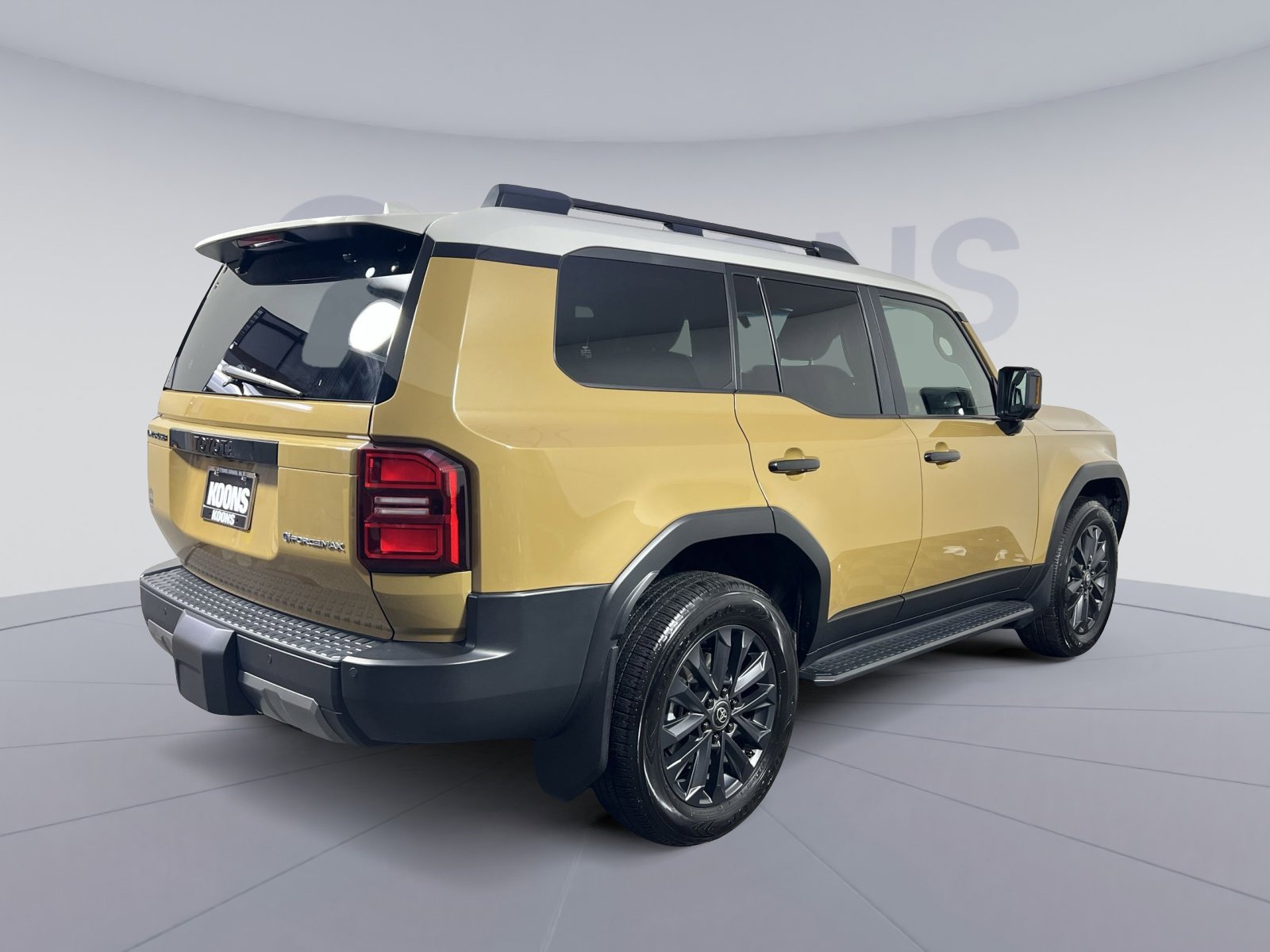 Used 2024 Toyota Land Cruiser image 7