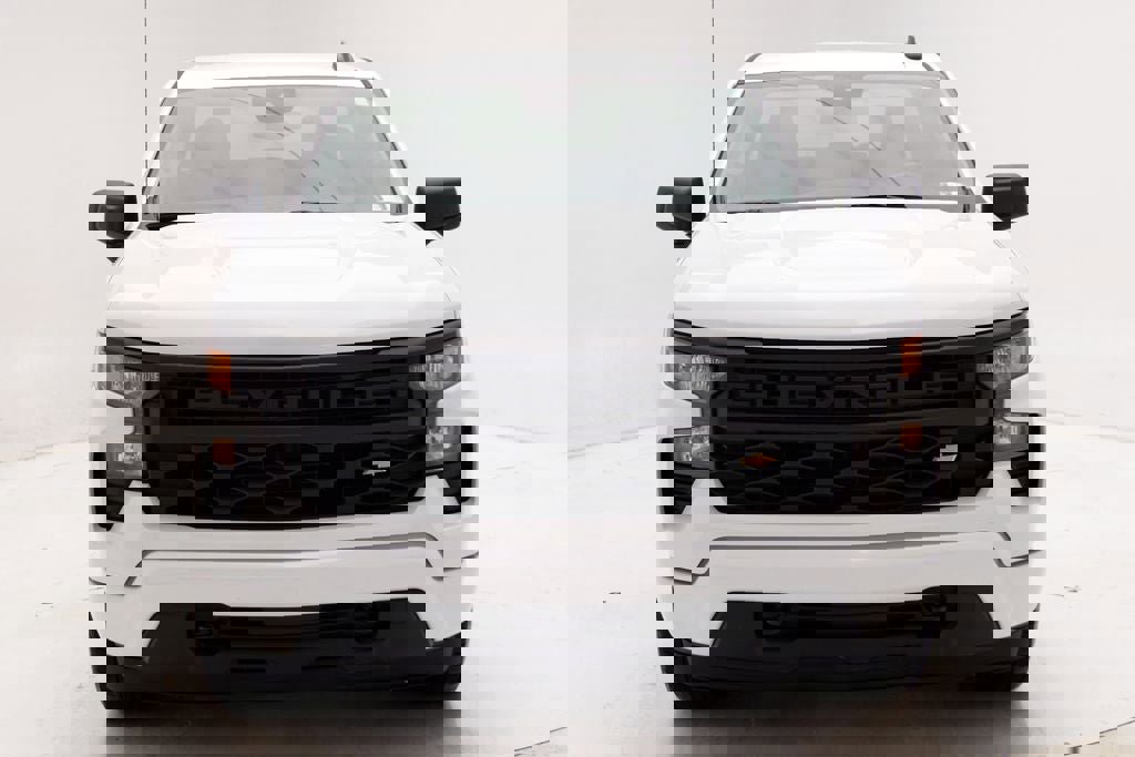 Used 2024 Chevrolet Silverado 1500 Custom image 4