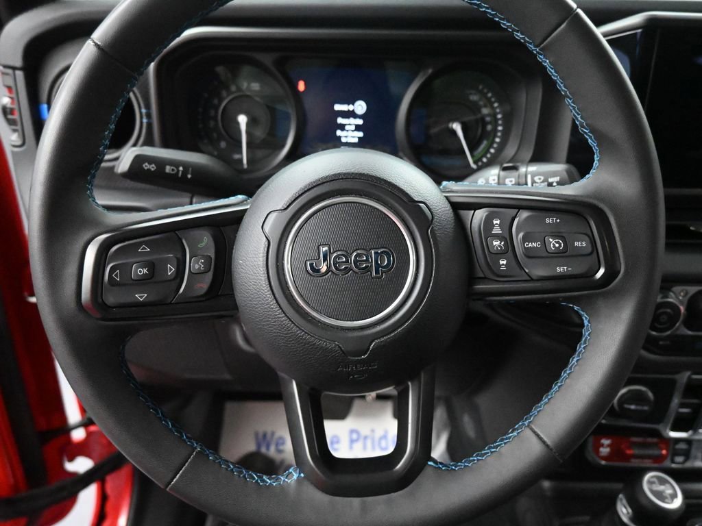 Used 2024 Jeep Wrangler Unlimited Rubicon 4xe image 30