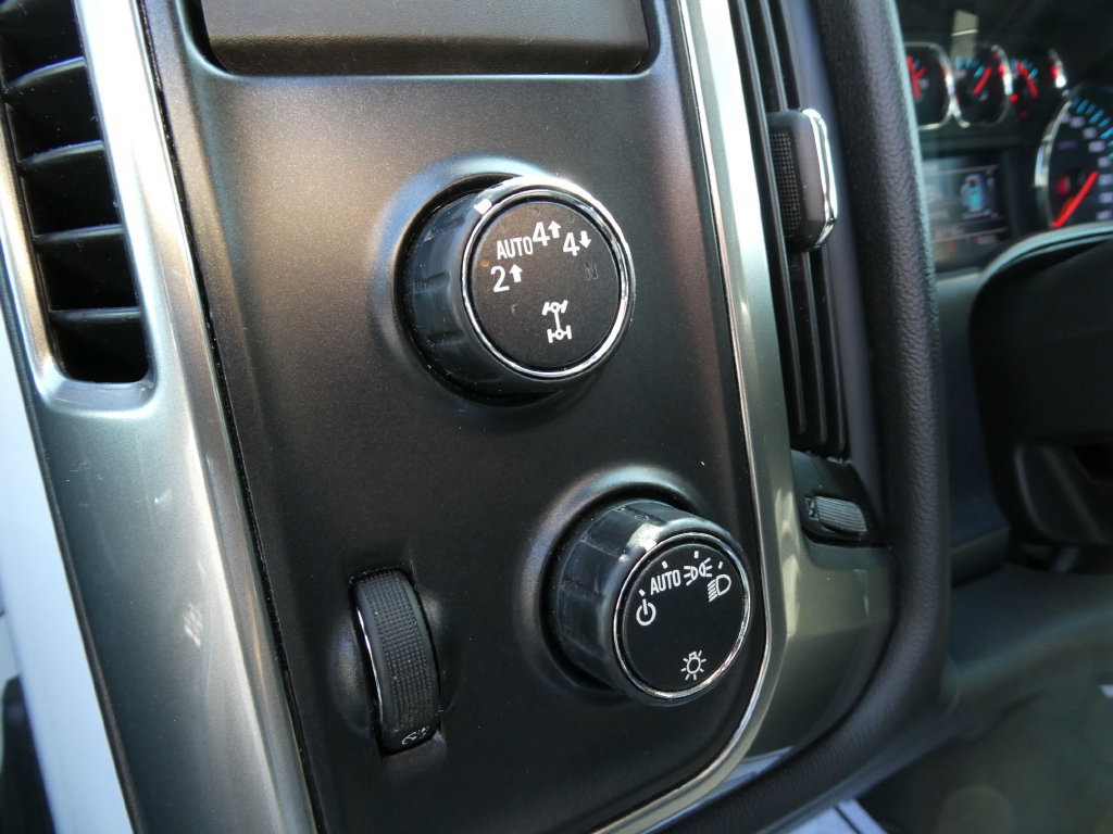 Certified 2019 Chevrolet Silverado 1500 LT AWD/4WD image 24