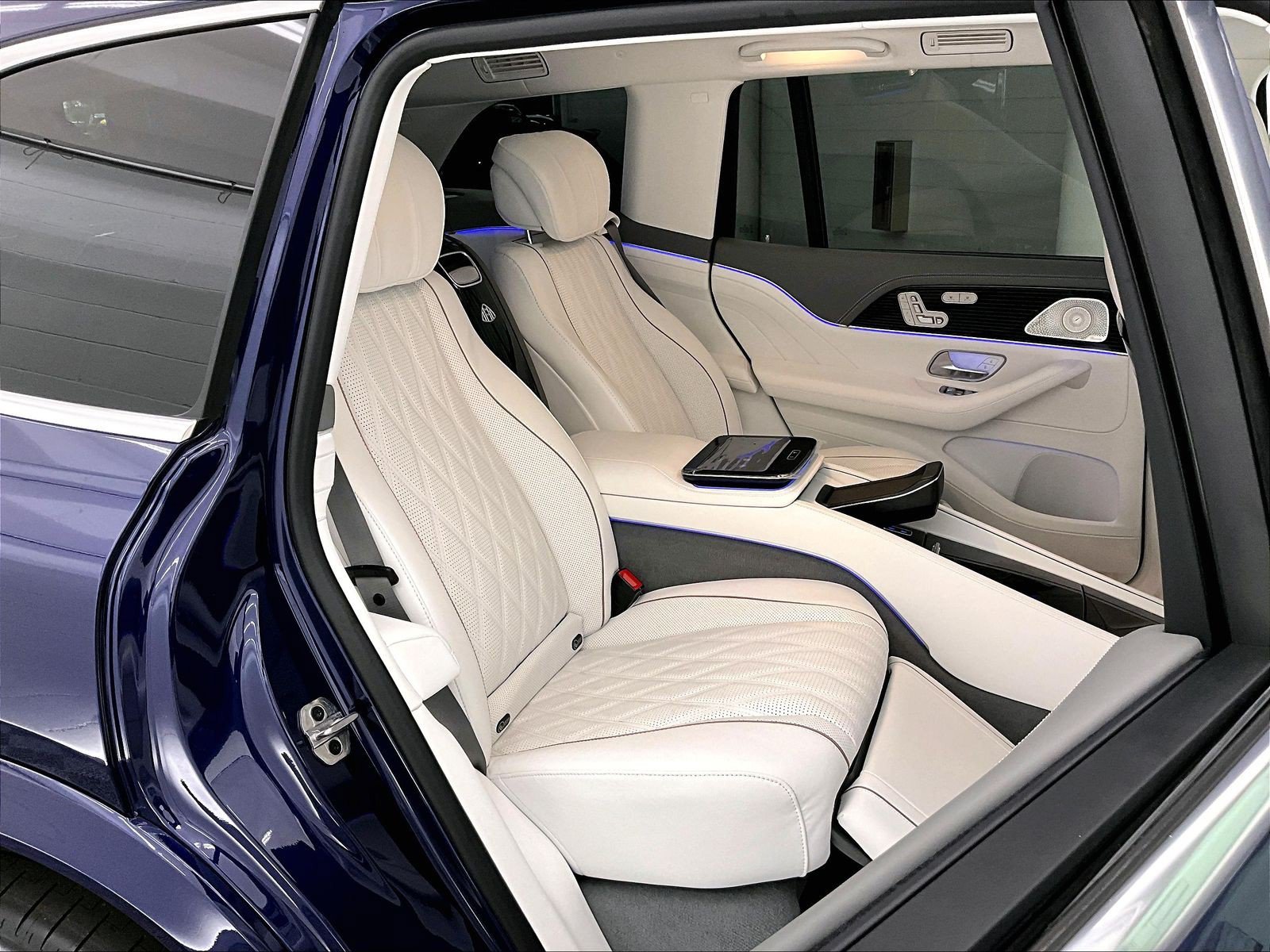 New 2026 Mercedes-Benz Maybach GLS 600 4MATIC image 14