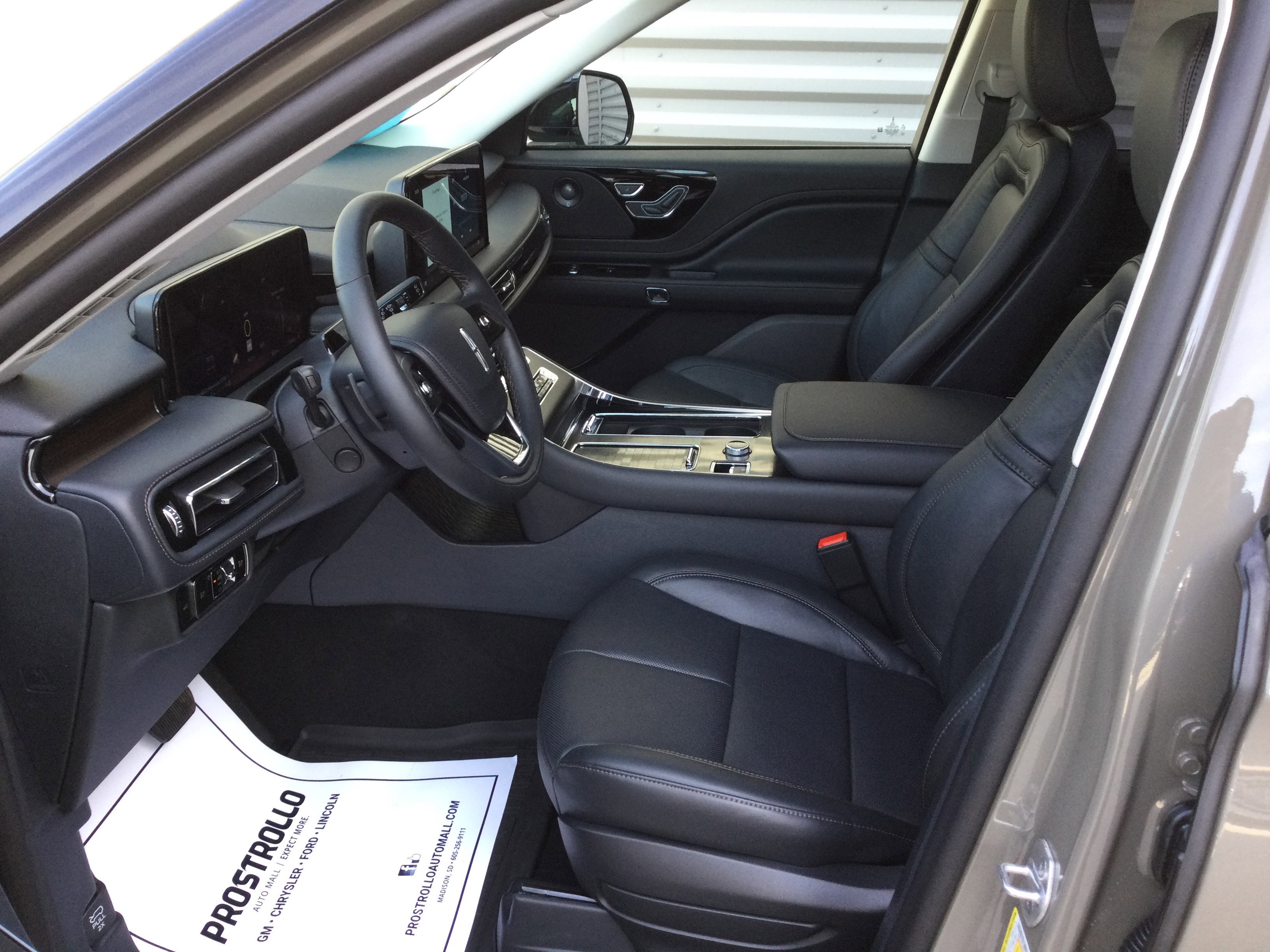 New 2025 Lincoln Aviator Reserve w/ Illumination Package image 8