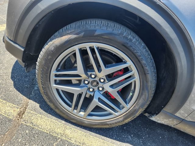 Used 2025 Ford Explorer ST-Line w/ ST-Line Street Pack AWD/4WD image 23