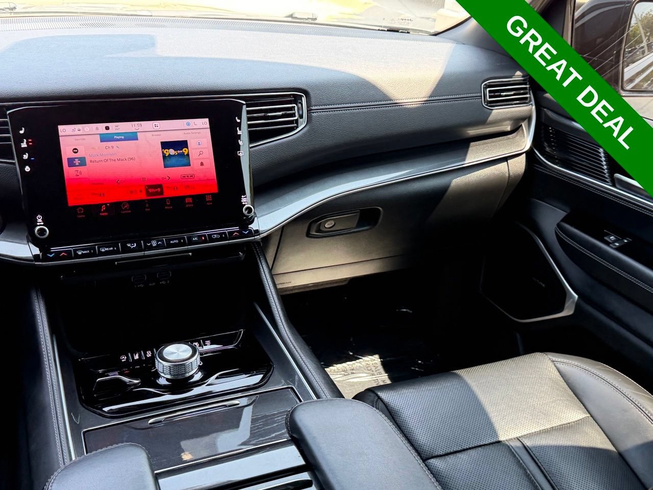 Used 2023 Jeep Wagoneer 4WD w/ Premium Group I image 15