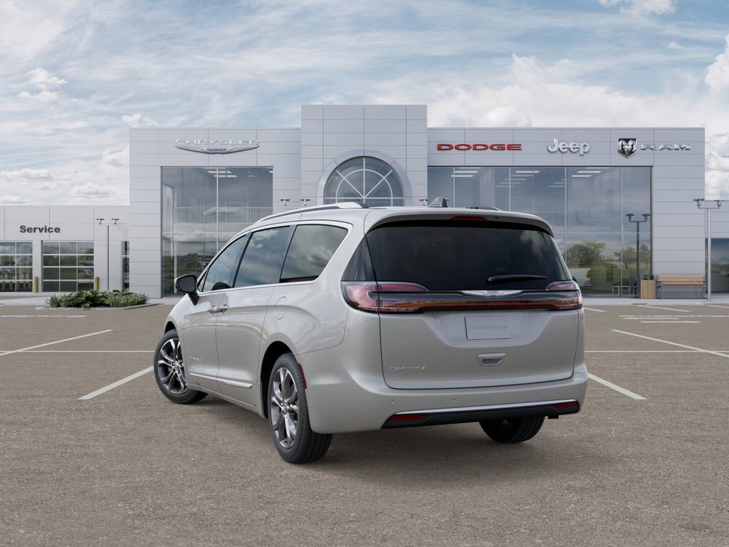 New 2026 Chrysler Pacifica Pinnacle image 3