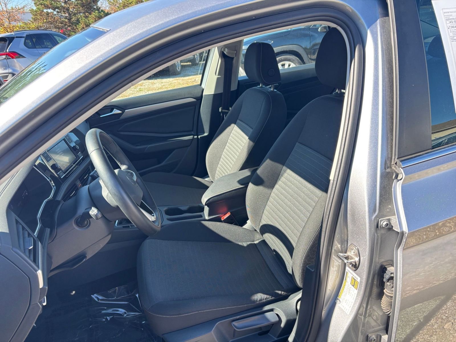 Used 2024 Volkswagen Jetta S image 34