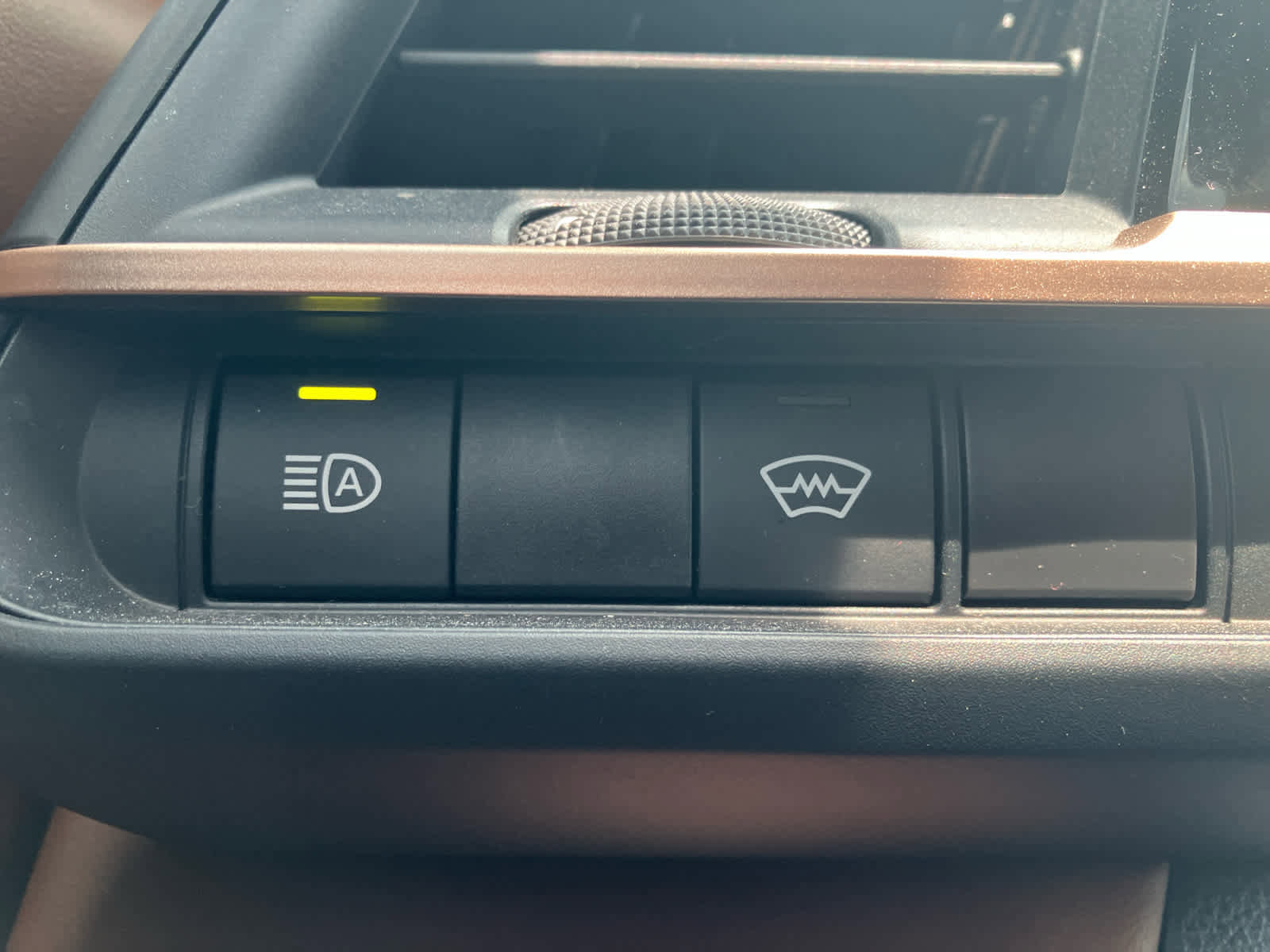 Used 2025 Toyota Crown Limited w/ Advanced Technology Package image 14