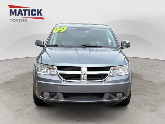 Used 2009 Dodge Journey SXT w/ Chrome Appearance Group FWD image 2