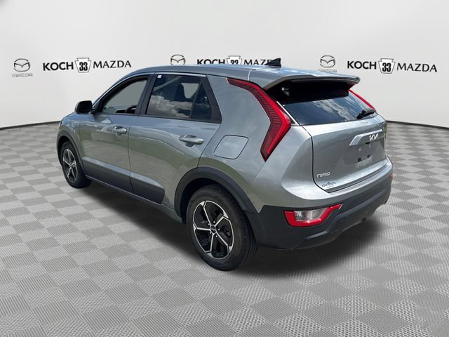 Used 2023 Kia Niro LX FWD image 8