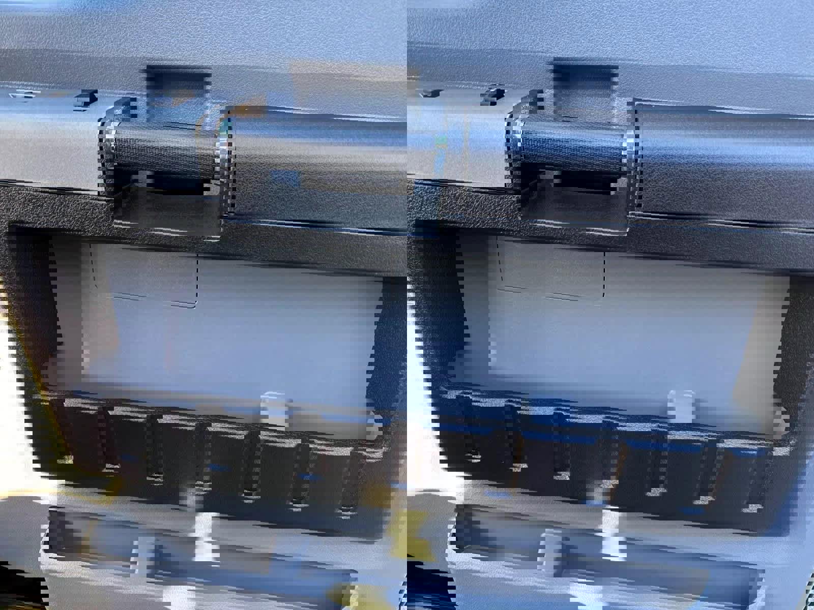 Used 2016 Ford F350 XLT w/ XLT Premium Package image 11