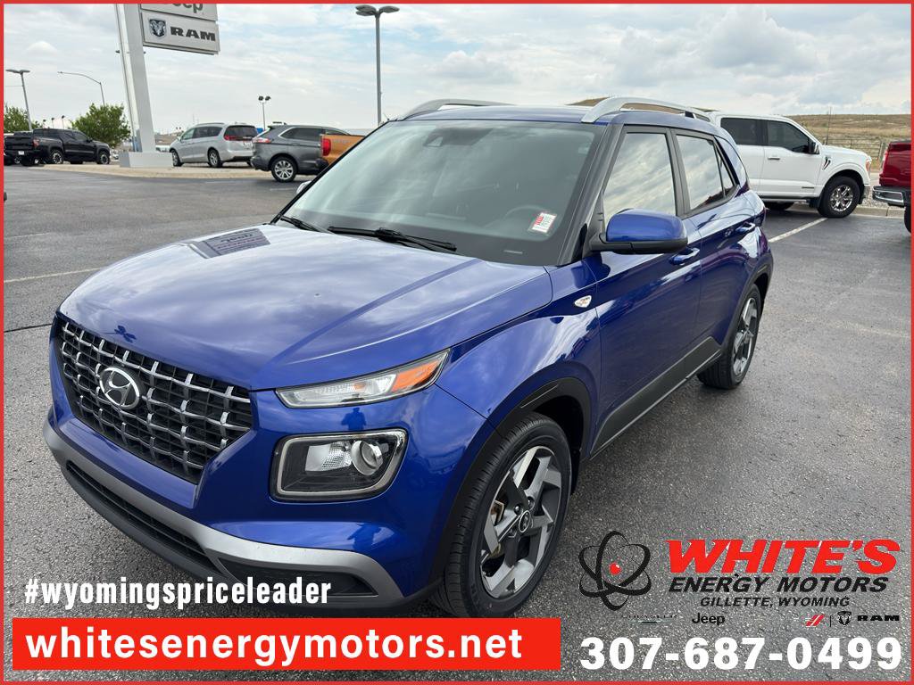 Used 2022 Hyundai Venue SEL FWD image 1